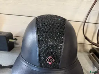 Hjälmar ryttarutrustning till salu: Charles Owen sp8 i Dalsjöfors - Annons 2