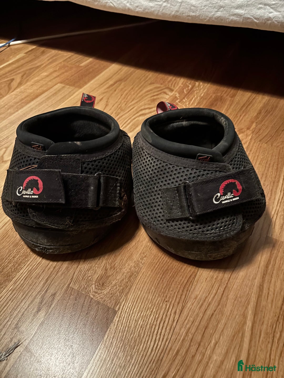 Benskydd hästutrustning till salu: Cavallo hovboots i Jät - Annons 1