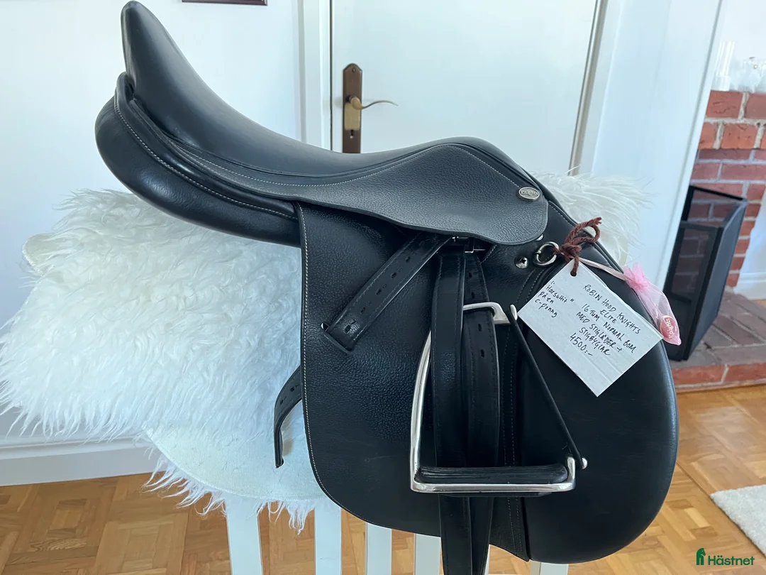Sadlar hästutrustning till salu: Välvårdad Knigts Robin Hood Elite 16” i Skultuna - Annons 5