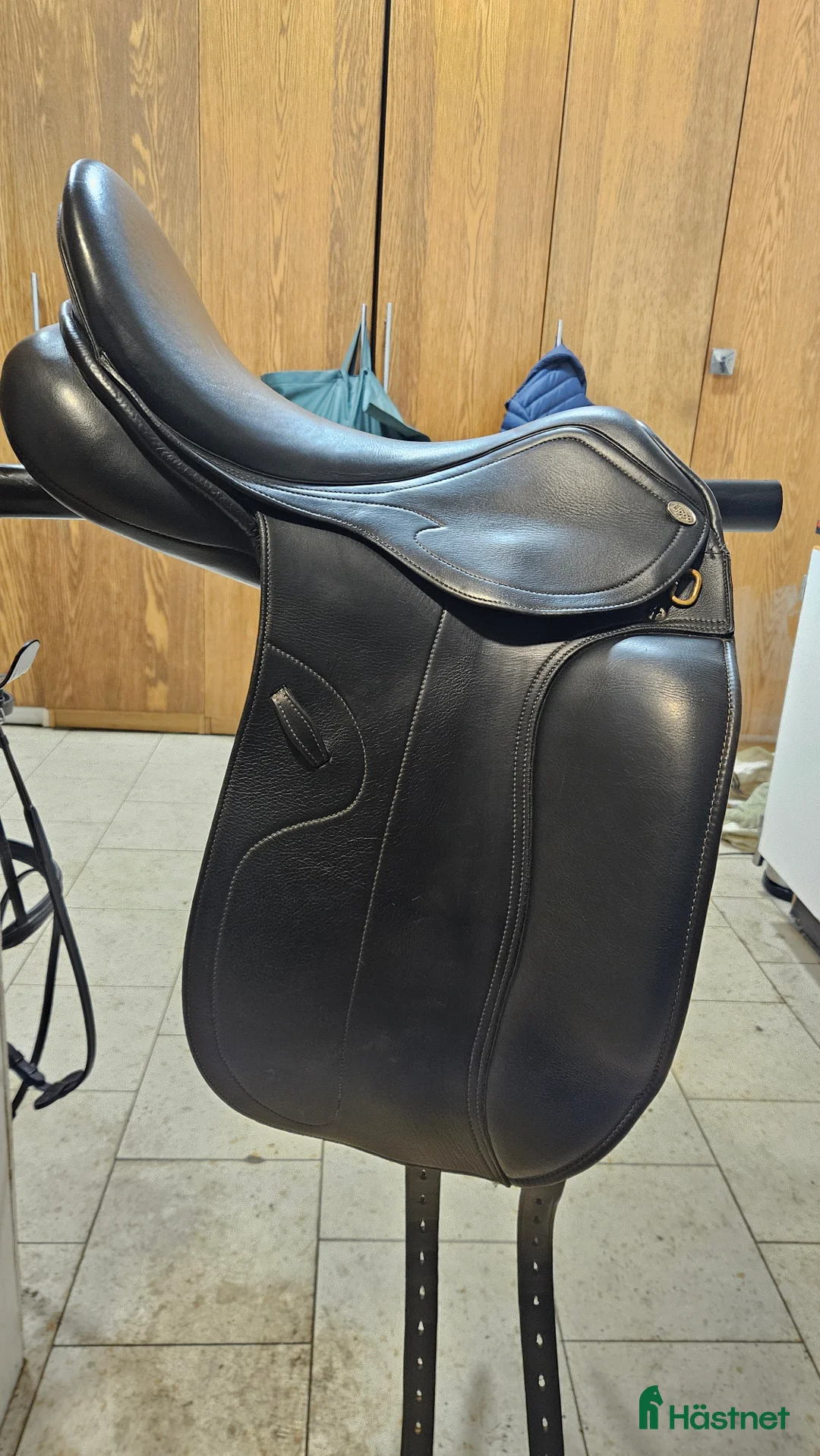 Sadlar hästutrustning till salu: Svart Lippo Jessica - Annons 2