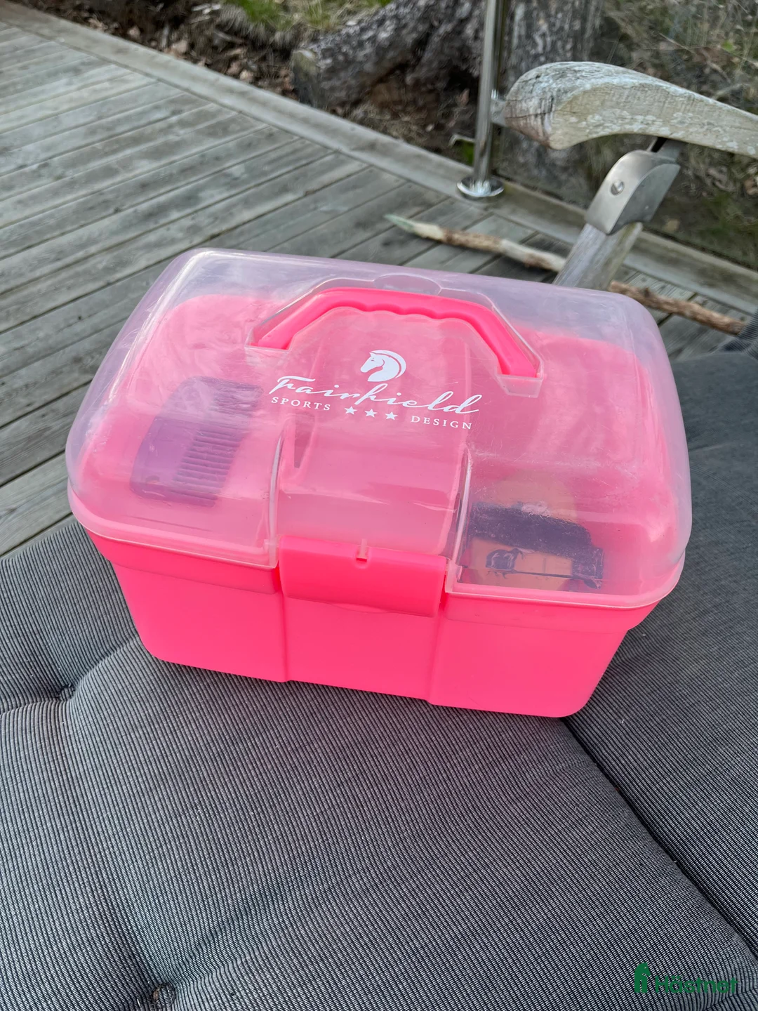 Övrig Hästutrustning hästutrustning till salu: Fin ryktlåda från Fairfield  - Annons 1