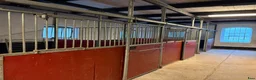 Stallinredning, stängsel & gård övrig utrustning till salu: Stallboxar inklusive inredning Säljes - Annons 1