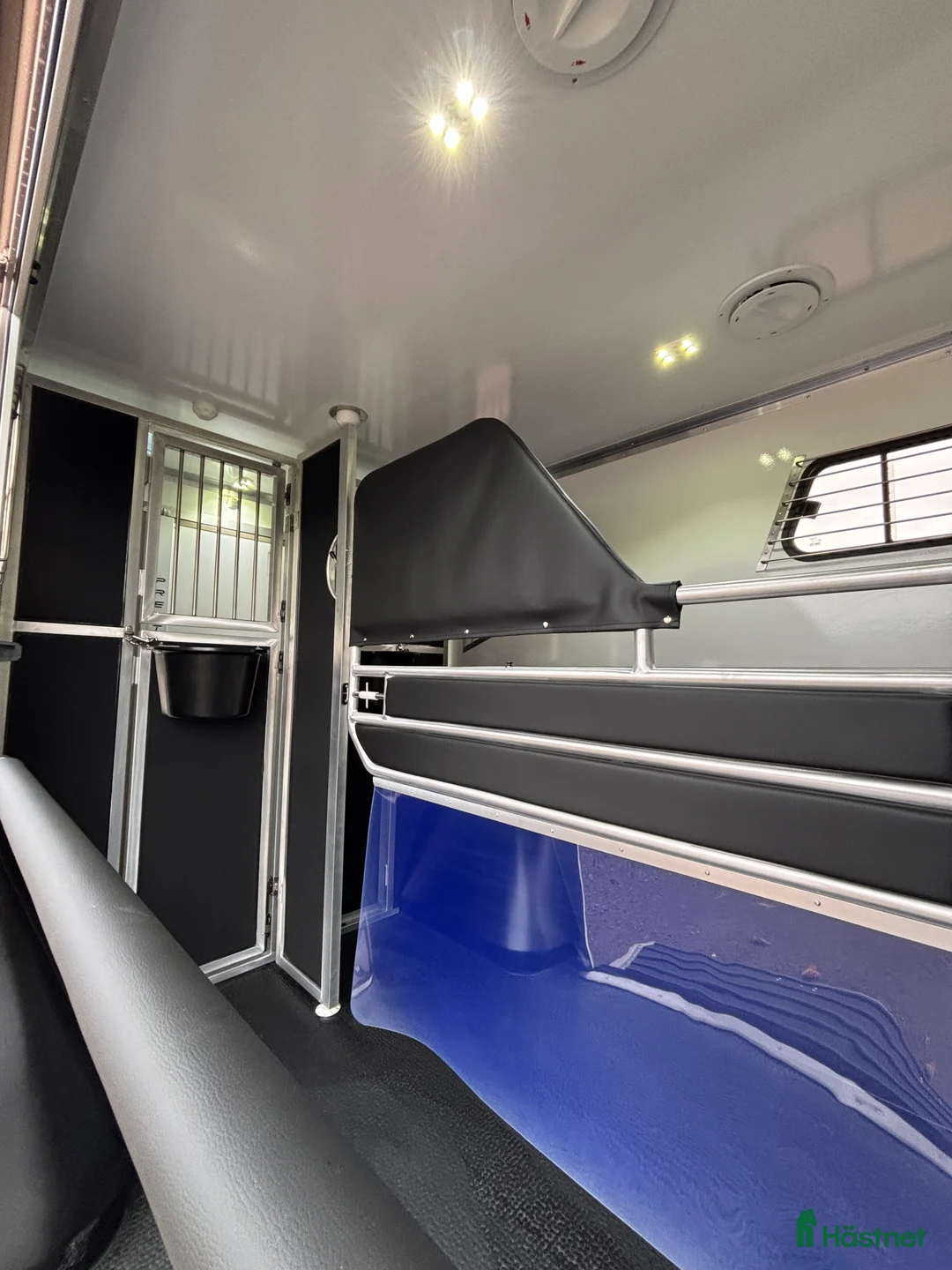 Hästlastbilar  fordon & transport till salu: NY Horsepartner Exclusive hästbil - stuteri i Laholm - Annons 4