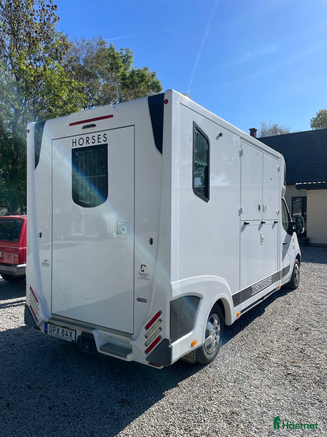 Hästlastbilar  fordon & transport till salu: Hästlastbil Theault låga mil billig skatt stuteri  i Flyinge - Annons 1