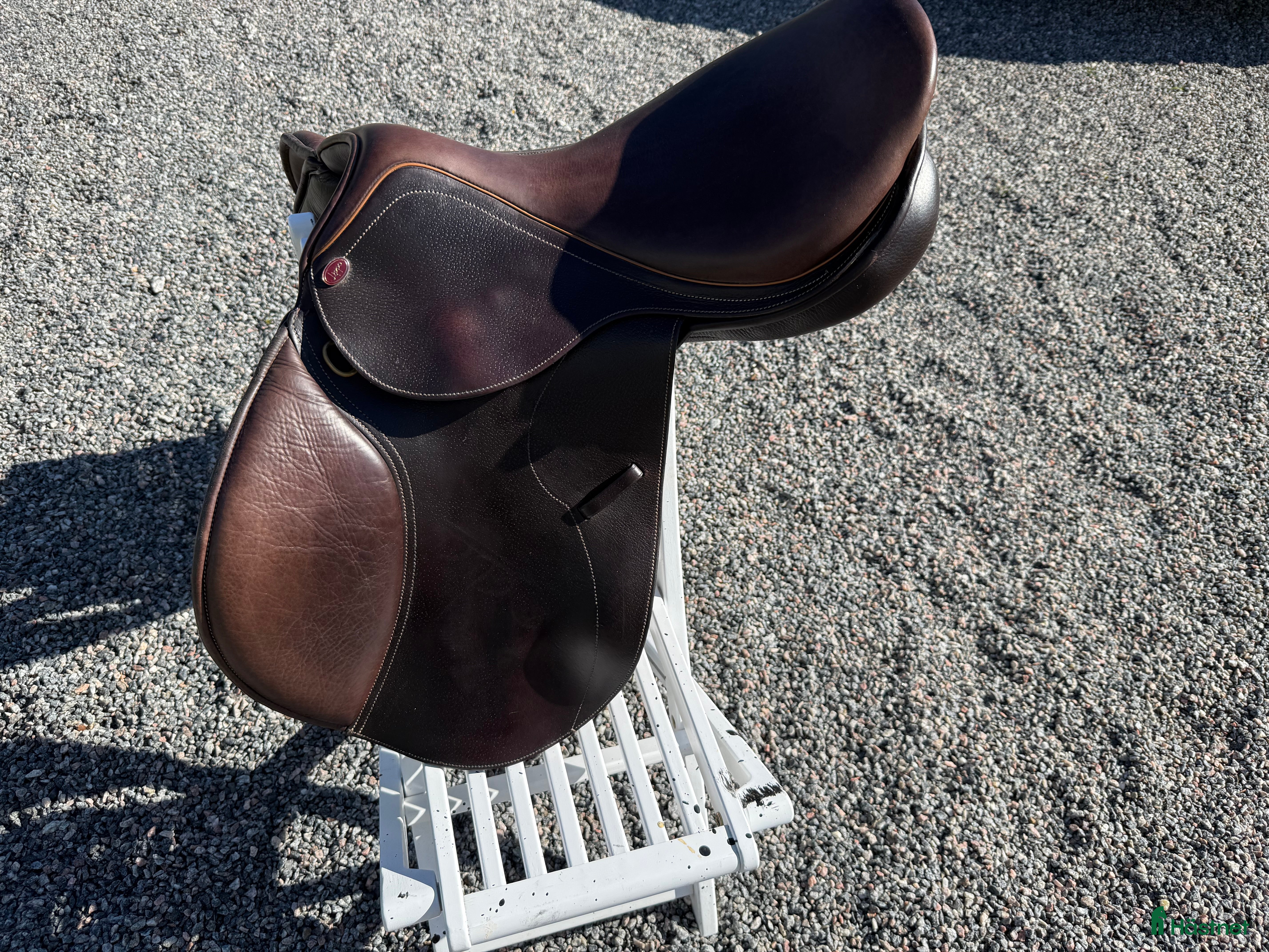Sadlar hästutrustning till salu: Hoppsadel Lippo Fazzino 17’ i Vallentuna - Annons 1