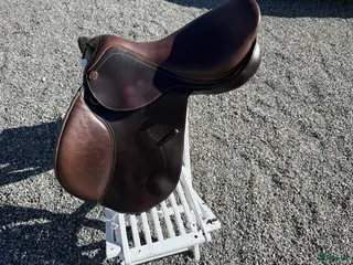 Sadlar hästutrustning till salu: Hoppsadel Lippo Fazzino 17’ i Vallentuna - Annons 2