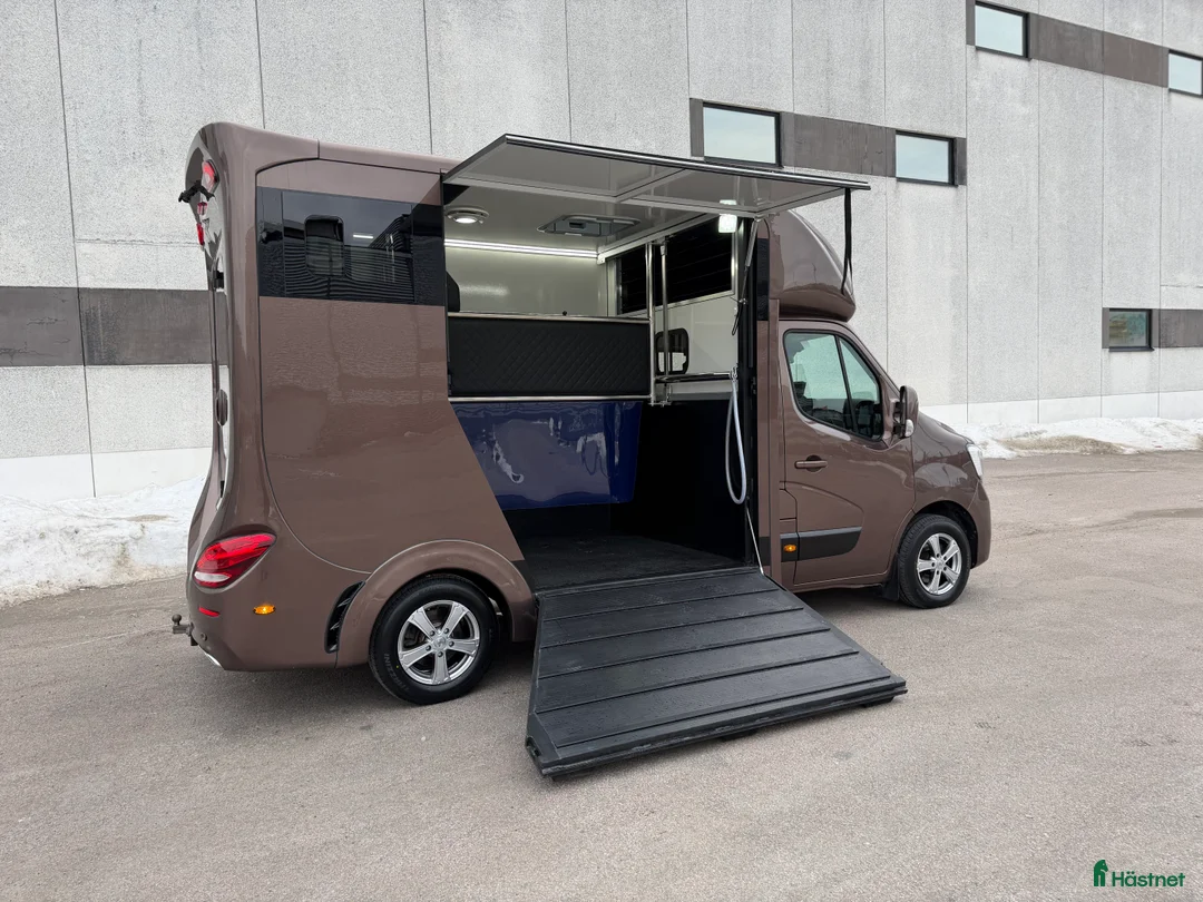 Hästlastbilar  fordon & transport till salu: Nybyggd Hästbuss med V-Galler i Partille - Annons 17