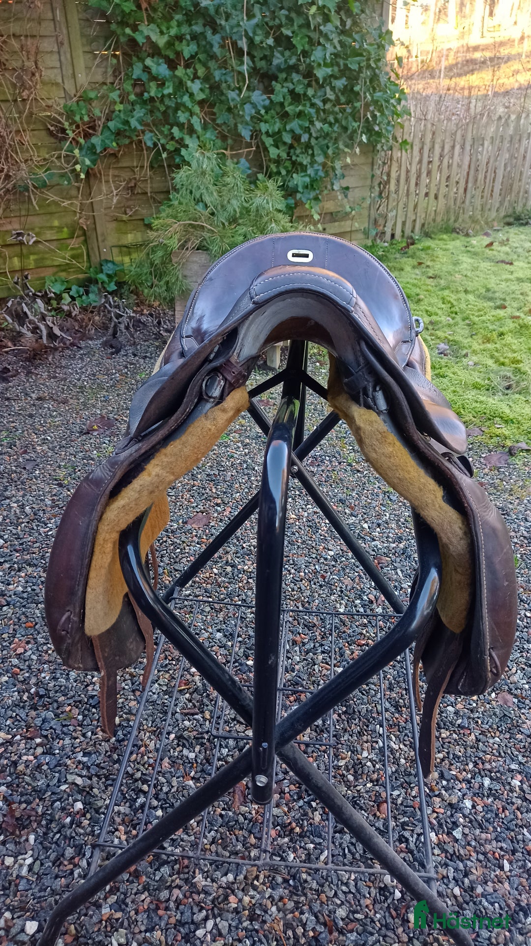 Sadlar hästutrustning till salu: Arme'sadel från k5 skånska husarregemtet  i Stigtomta - Annons 4