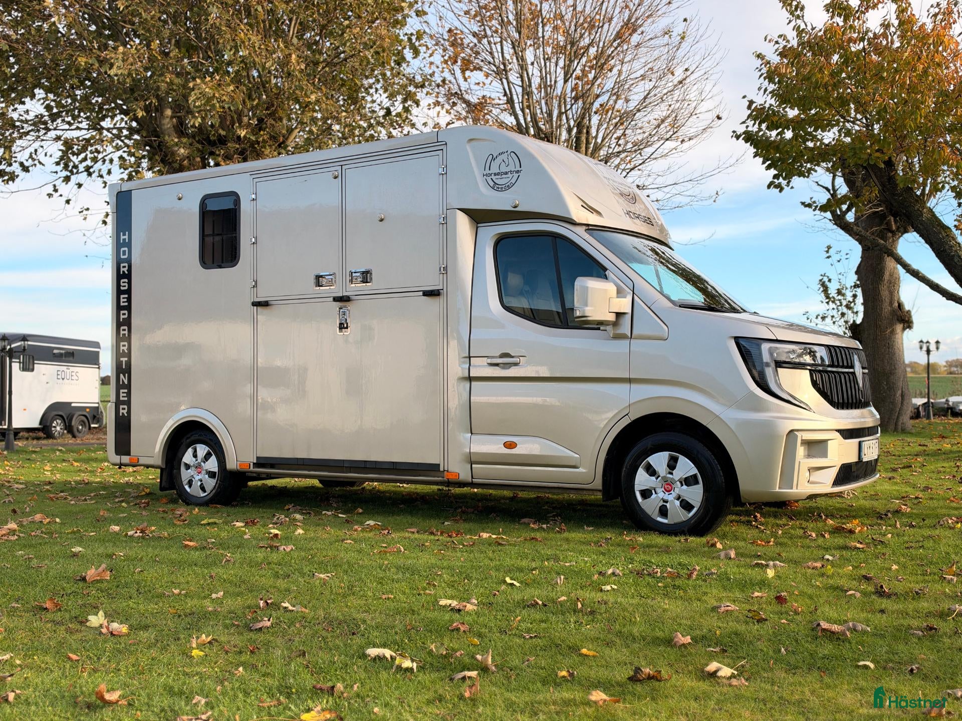 Hästlastbilar  fordon & transport till salu: Horsepartner Equimax Hästlastbil  - Annons 3
