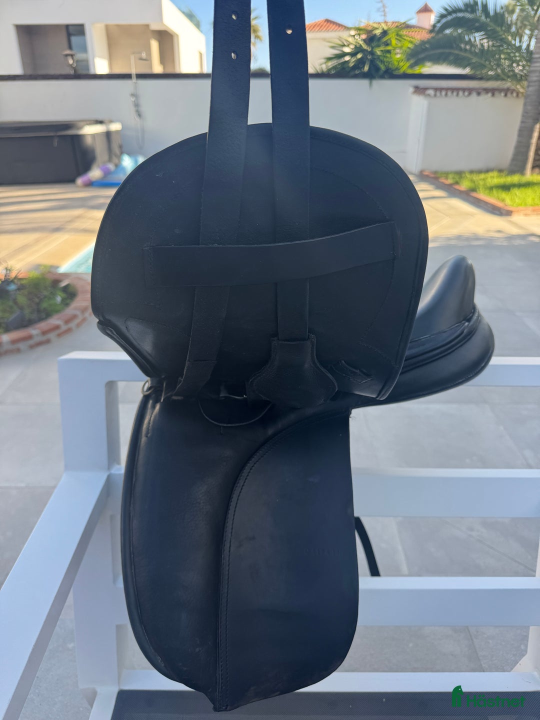 Sadlar hästutrustning till salu: Santa Cruz dressyrsadel för ponny i Stockholm - Annons 5