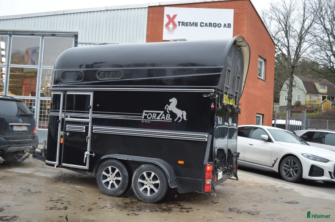 Hästtransporter  fordon & transport till salu: Forzab Classic 226SEH Totalvikt 2600kg Kombiramp i Kvicksund - Annons 4