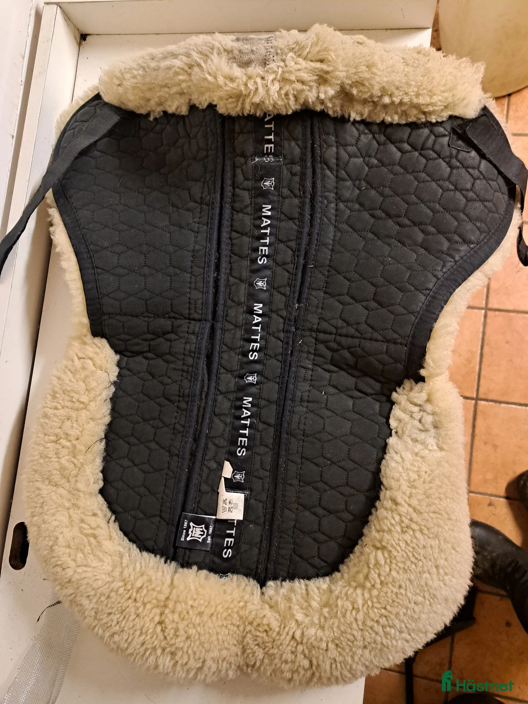 Sadeltillbehör hästutrustning till salu: Mattes sadelpad i Nordmaling - Annons 1