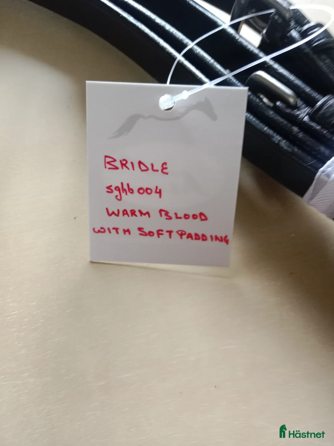 Träns hästutrustning till salu: 🐴 Träns med engelsk nosgrimma – Full – Svart – NY i Lund - Annons 2