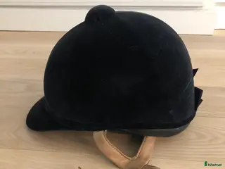 Hjälmar ryttarutrustning till salu: Charles Owen Wellington Classic blå storlek 56 - Annons 3