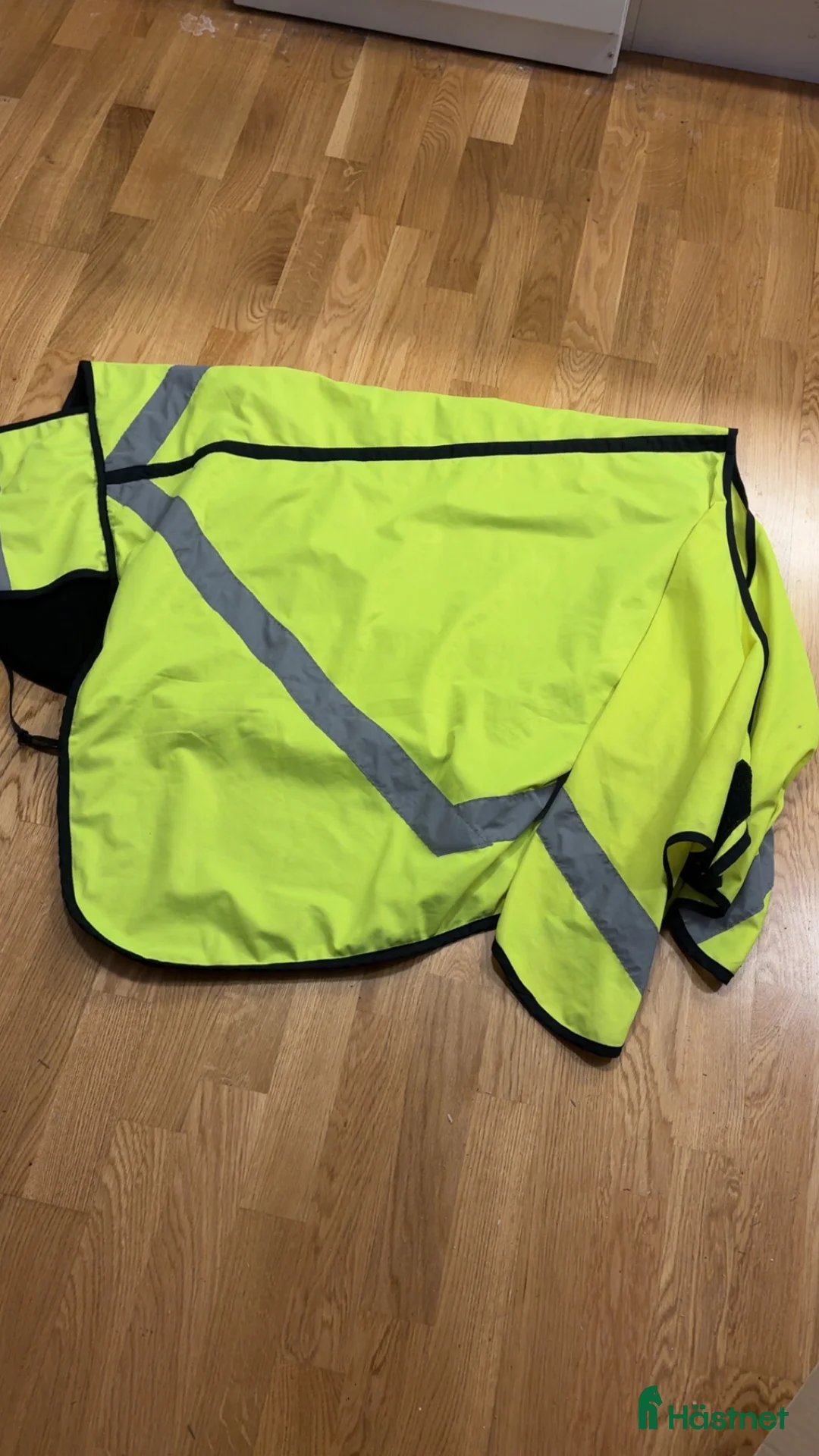 Övrig Hästutrustning hästutrustning till salu: Reflex täcken och benskydd  i Nyköping - Annons 1