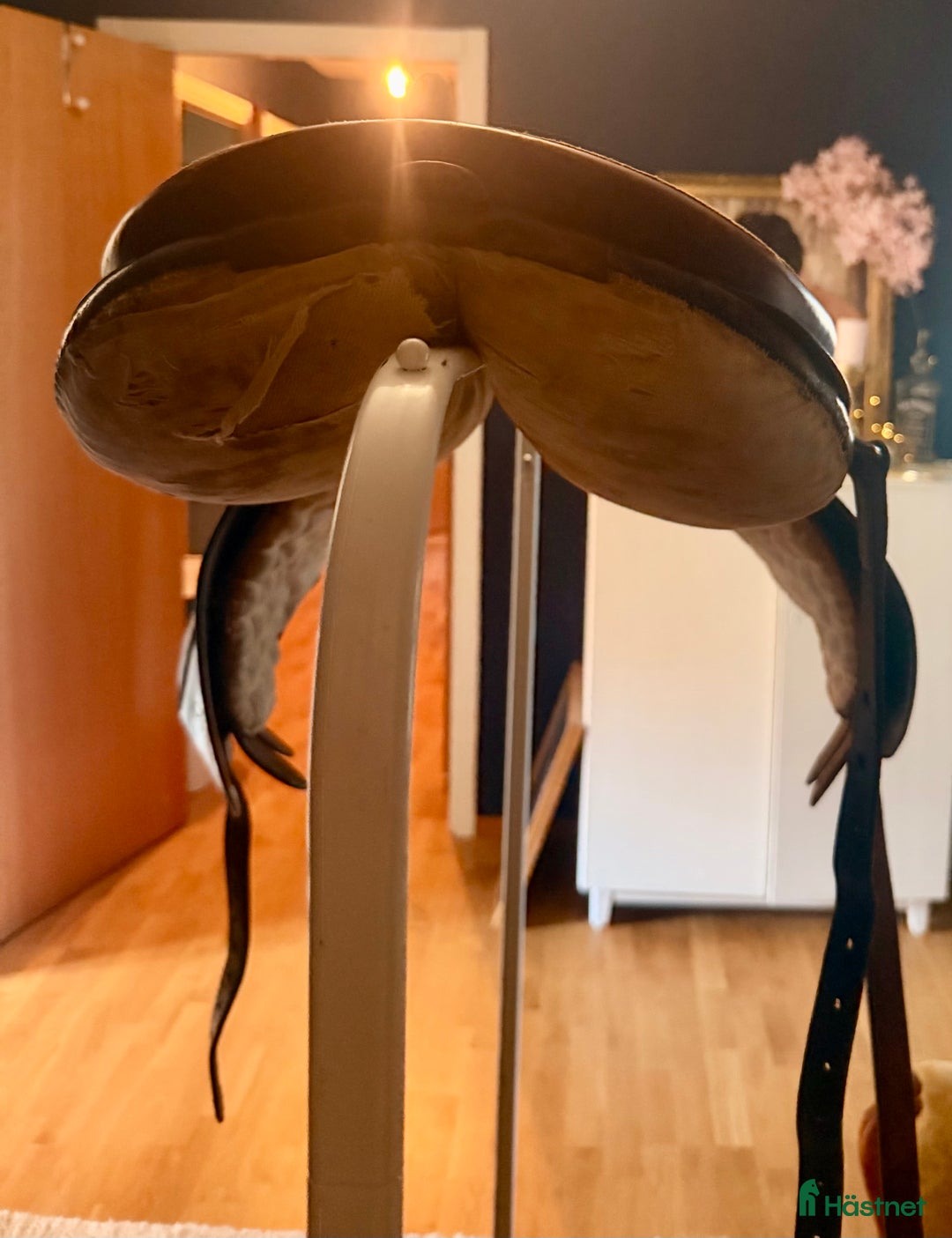 Sadlar hästutrustning till salu: Damsadel i Stockholm - Annons 3