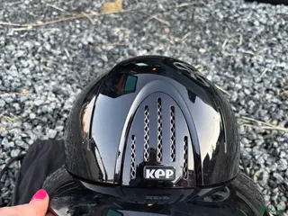 Hjälmar ryttarutrustning till salu: KEP ITALIA HJÄLM - Annons 3