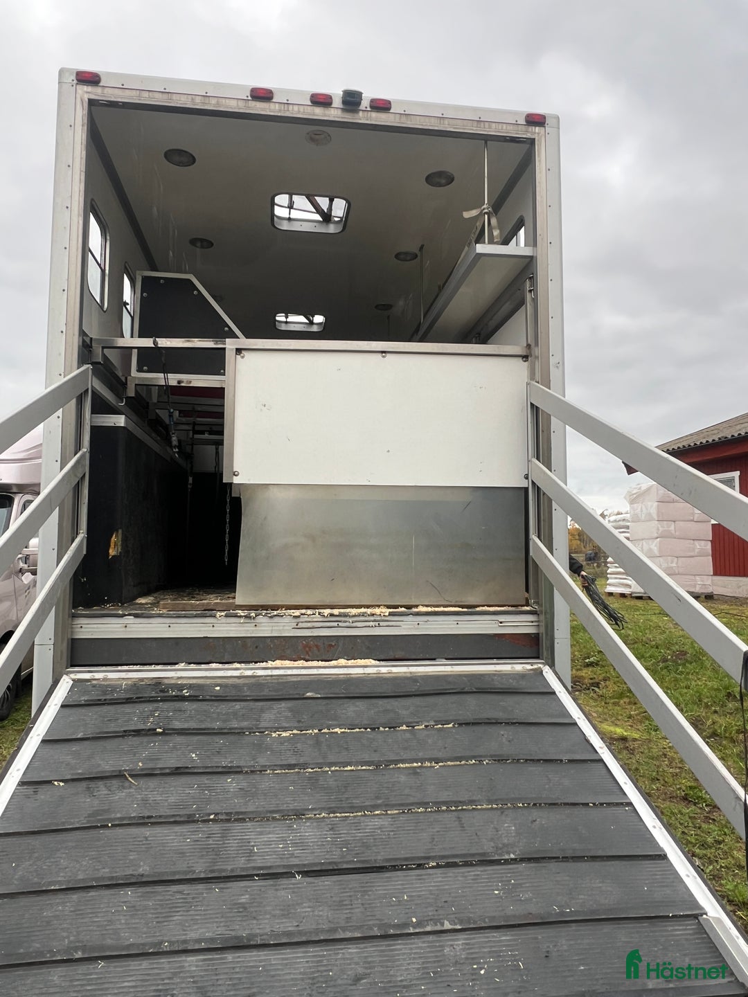 Hästlastbilar  fordon & transport till salu: Hästlastbil med stor bodel i Motala - Annons 8