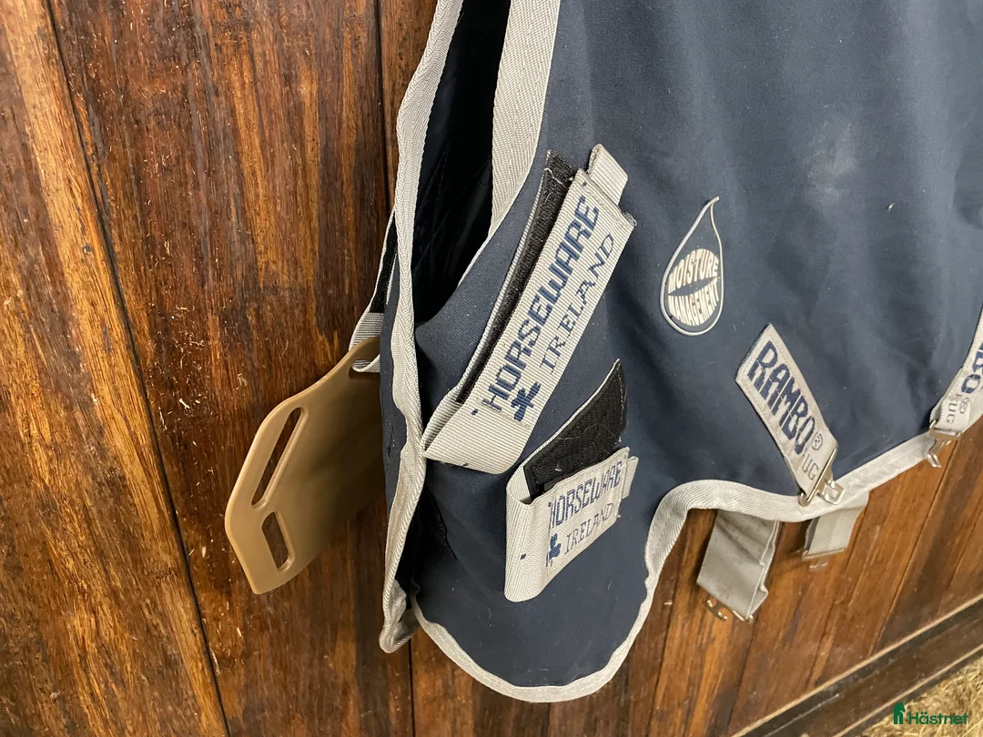 Täcken hästutrustning till salu: Horseware storlek 70 i Sandefjord - Annons 3