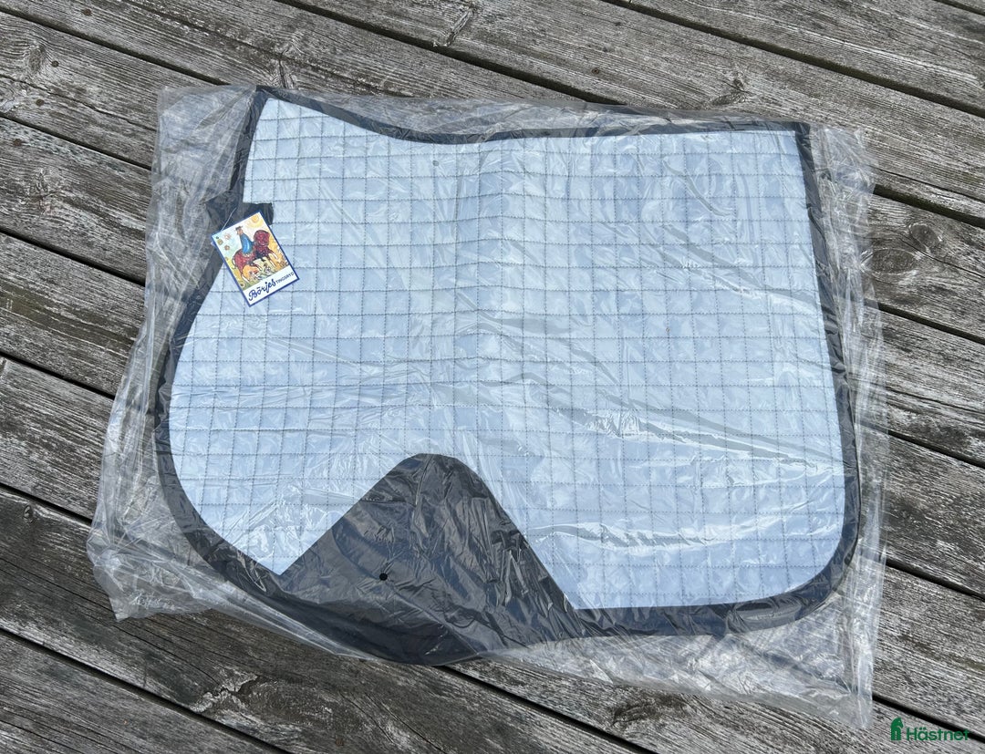 Schabrak & Vojlockar hästutrustning till salu: Reflex schabrak  i Hölö - Annons 2