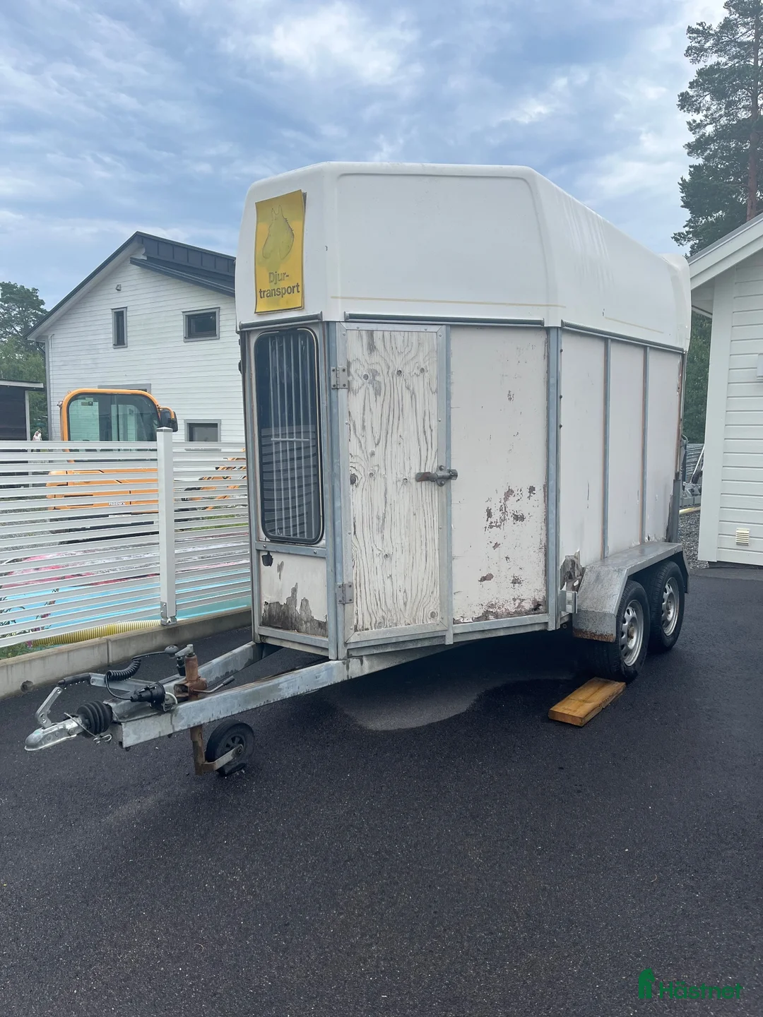 Hästtransporter  fordon & transport till salu: Dubbelaxlad hästtransport i Vikbolandet - Annons 1