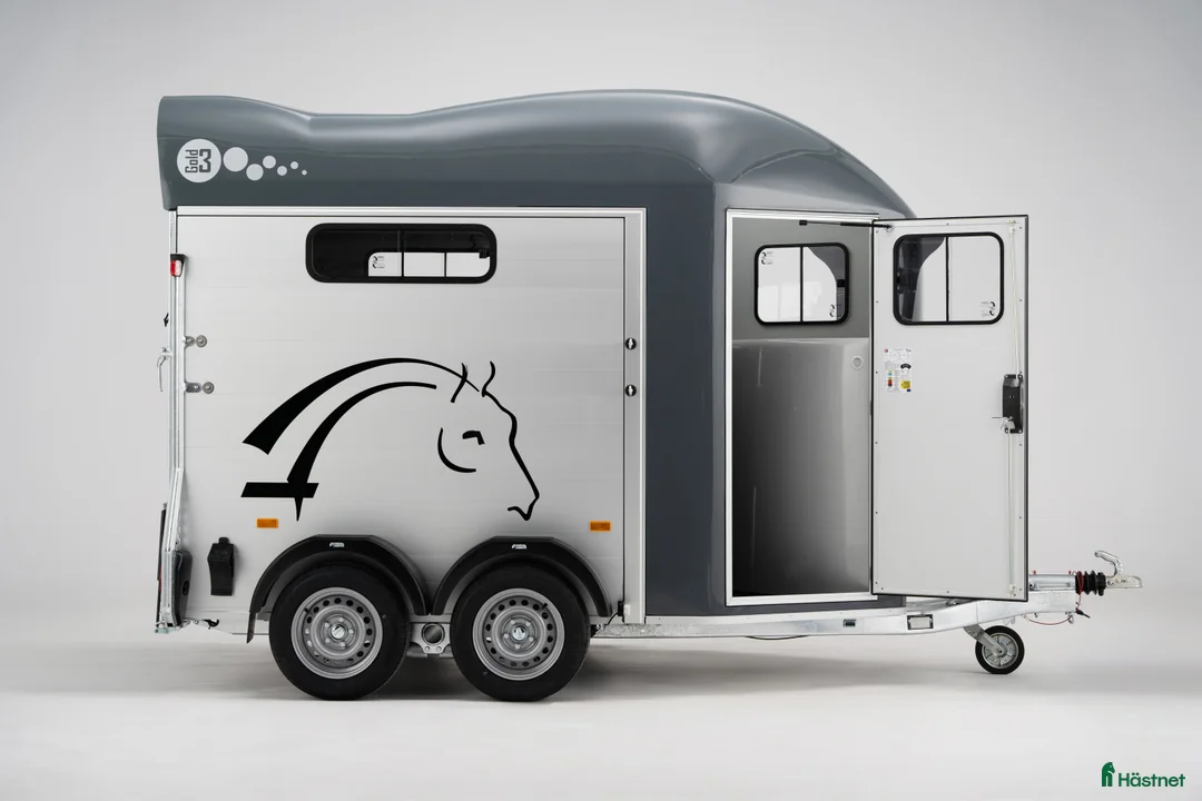 Hästtransporter  fordon & transport till salu: Cheval Liberté Gold 3 med sadelkammare - Annons 2