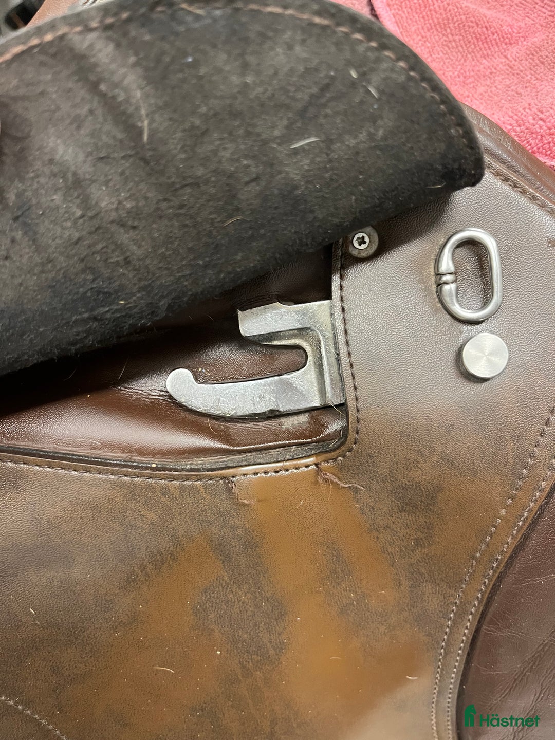 Sadlar hästutrustning till salu: Tekna sadel i Åkersberga - Annons 6