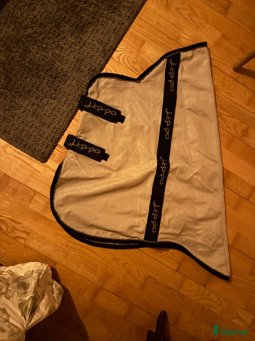 Täcken hästutrustning till salu: Flugtäcke  i Täby - Annons 2