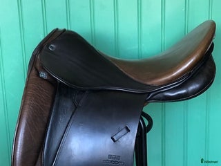 Sadlar hästutrustning till salu: Stubben Maestoso dressyrsadel i Falun - Annons 4