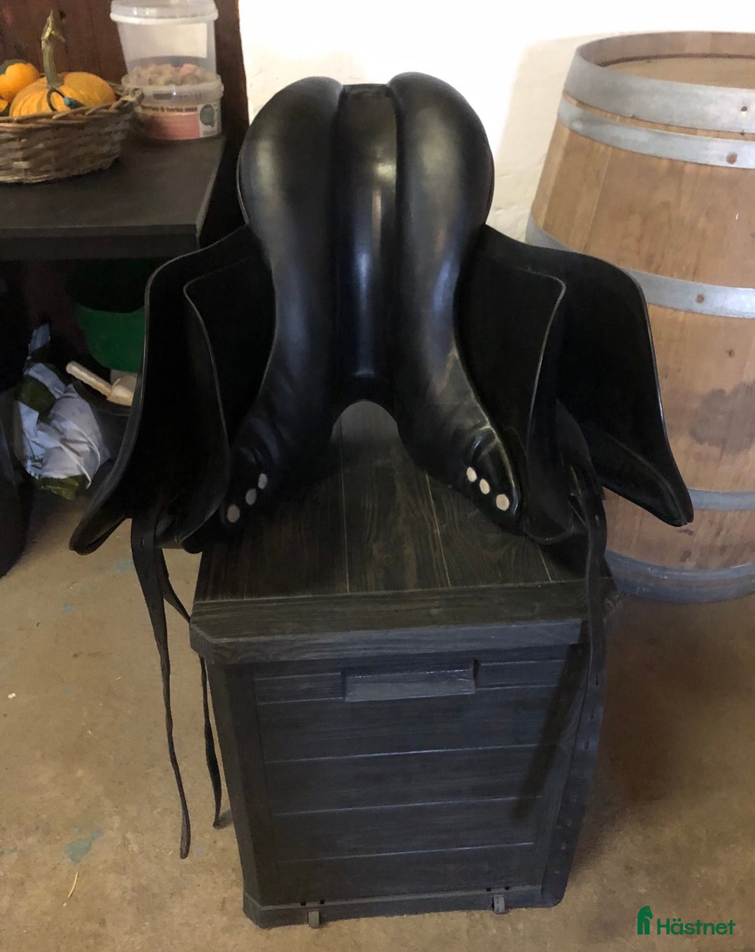 Sadlar hästutrustning till salu: Dressyrsadel Harry Dabbs i Laholm - Annons 5