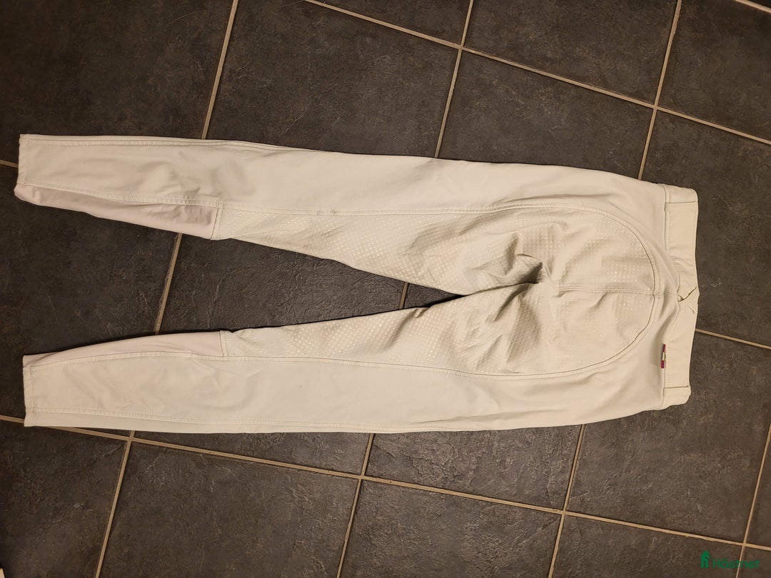 Jackor & Kavajer ryttarutrustning till salu: Tävlingskläder i Boden - Annons 4