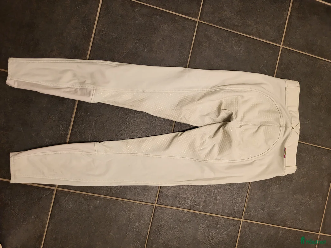 Jackor & Kavajer ryttarutrustning till salu: Tävlingskläder i Boden - Annons 4