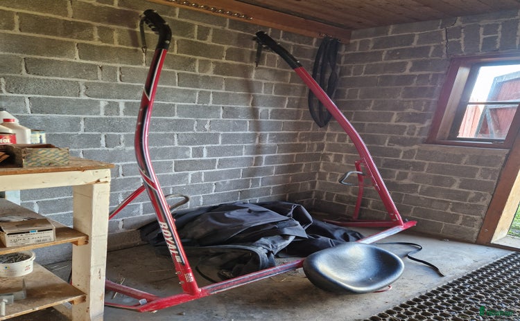 Travsulkys trav till salu i Lit - Annons 18