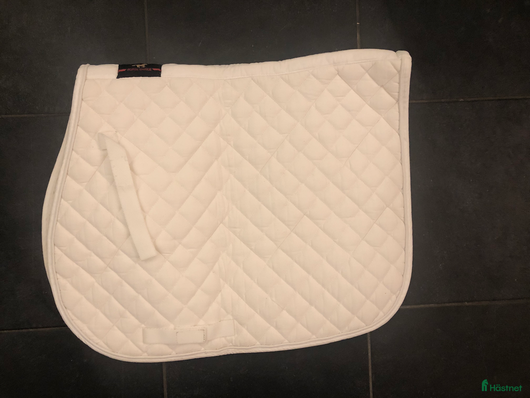 Schabrak & Vojlockar hästutrustning till salu: Schabrak dressyr/allround i Härryda - Annons 3