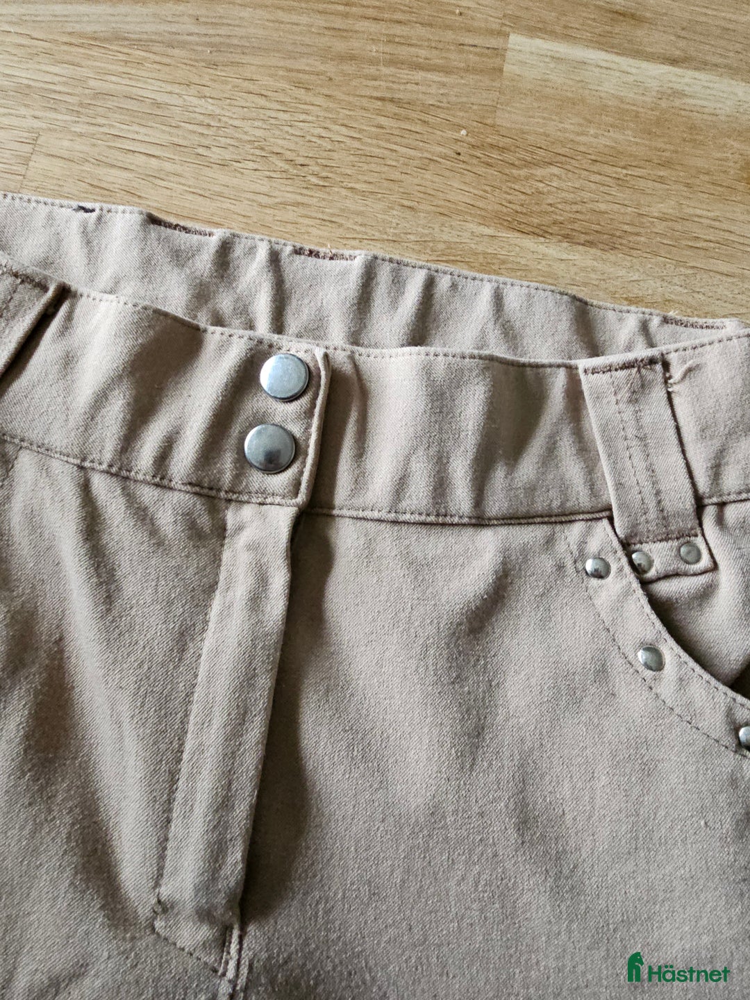 Ridbyxor ryttarutrustning till salu: Fina och sköna beiga ridbyxor.  i Vetlanda - Annons 2