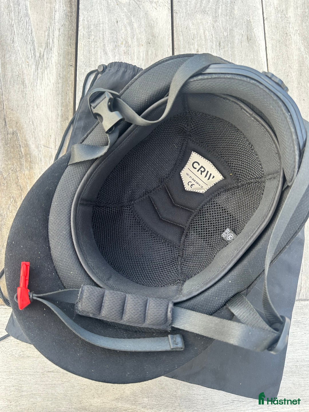 Hjälmar ryttarutrustning till salu: Hjälm i nyskick M i Karlstad - Annons 3