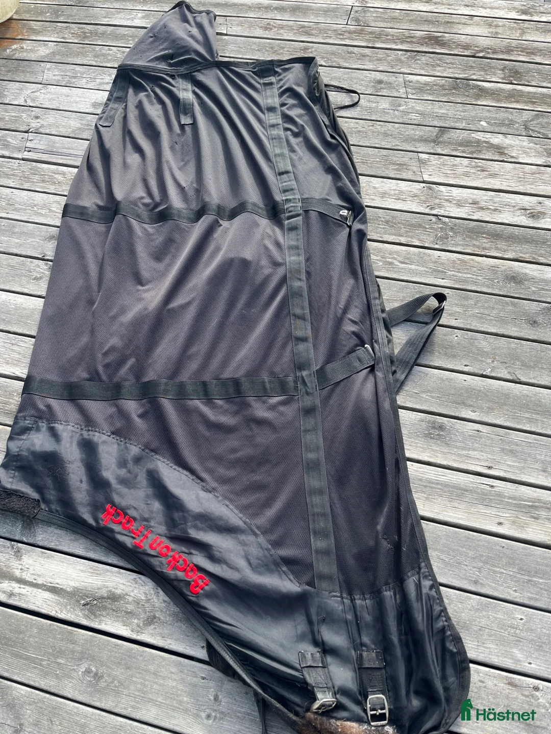 Täcken hästutrustning till salu: Back on track täcken - Annons 1