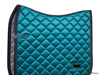 Schabrak & Vojlockar hästutrustning till salu: Equestrian Stockholm dressyrschabrak i Rengsjö - Annons 1