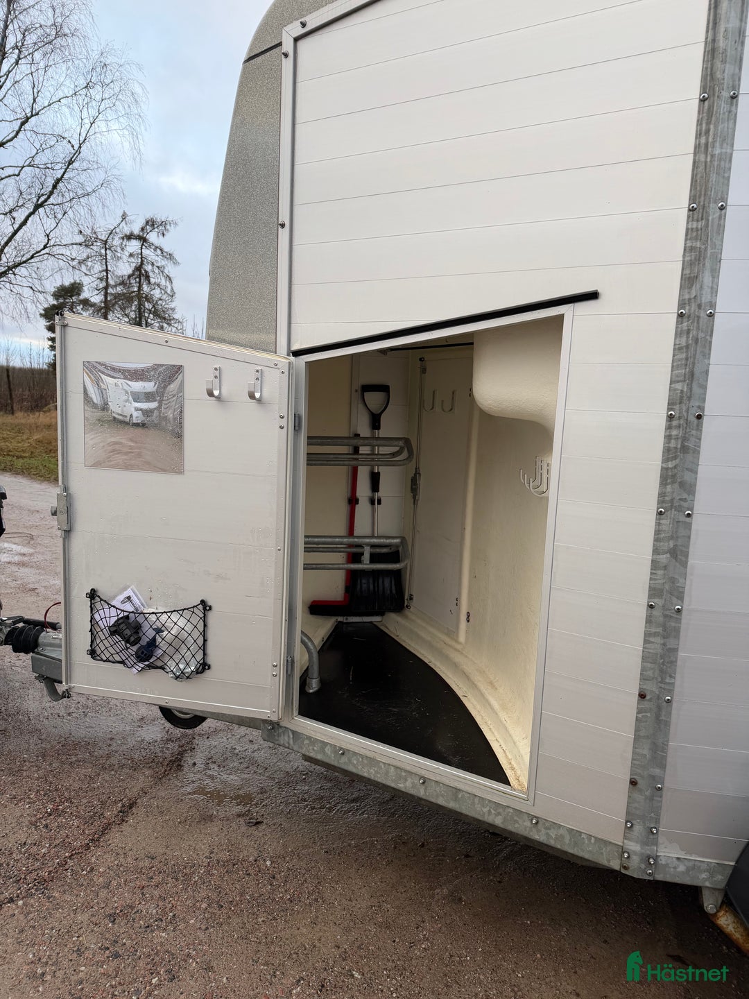 Hästtransporter  fordon & transport till salu: Nyinkommen Böckmann portax -18 hästtransport  i Västerås - Annons 10