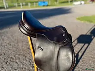 Sadlar hästutrustning Prestige Paris i Norrköping - Annons 1