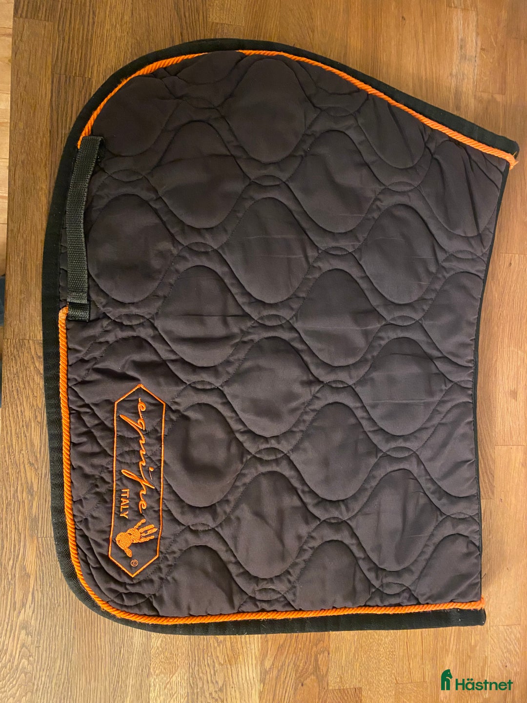 Schabrak & Vojlockar hästutrustning till salu: Equipe och E-logga schabrak i Brålanda - Annons 4