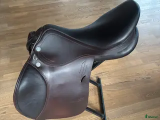 Sadlar hästutrustning Prestige Roma jump nästan ny - Annons 10