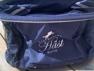 Övrig Hästutrustning hästutrustning till salu: Ryktväska - helt ny i Jönköping - Annons 4