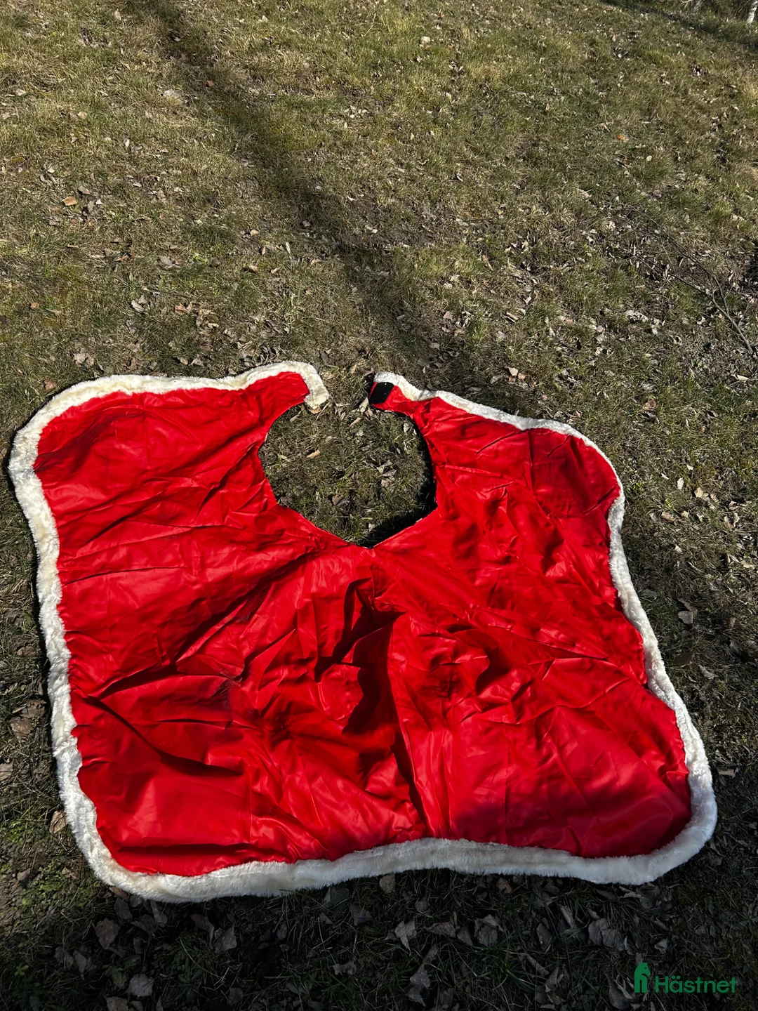 Täcken hästutrustning till salu: Ridtäcken strl 145 och 135 - Annons 2