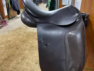 Sadlar hästutrustning Dressyrsadel 17’ - Annons 6
