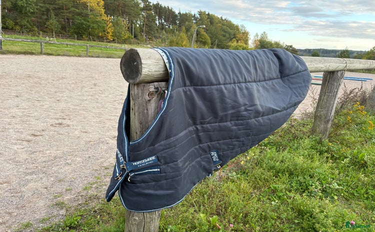 Täcken hästutrustning till salu i Märsta - Annons 30