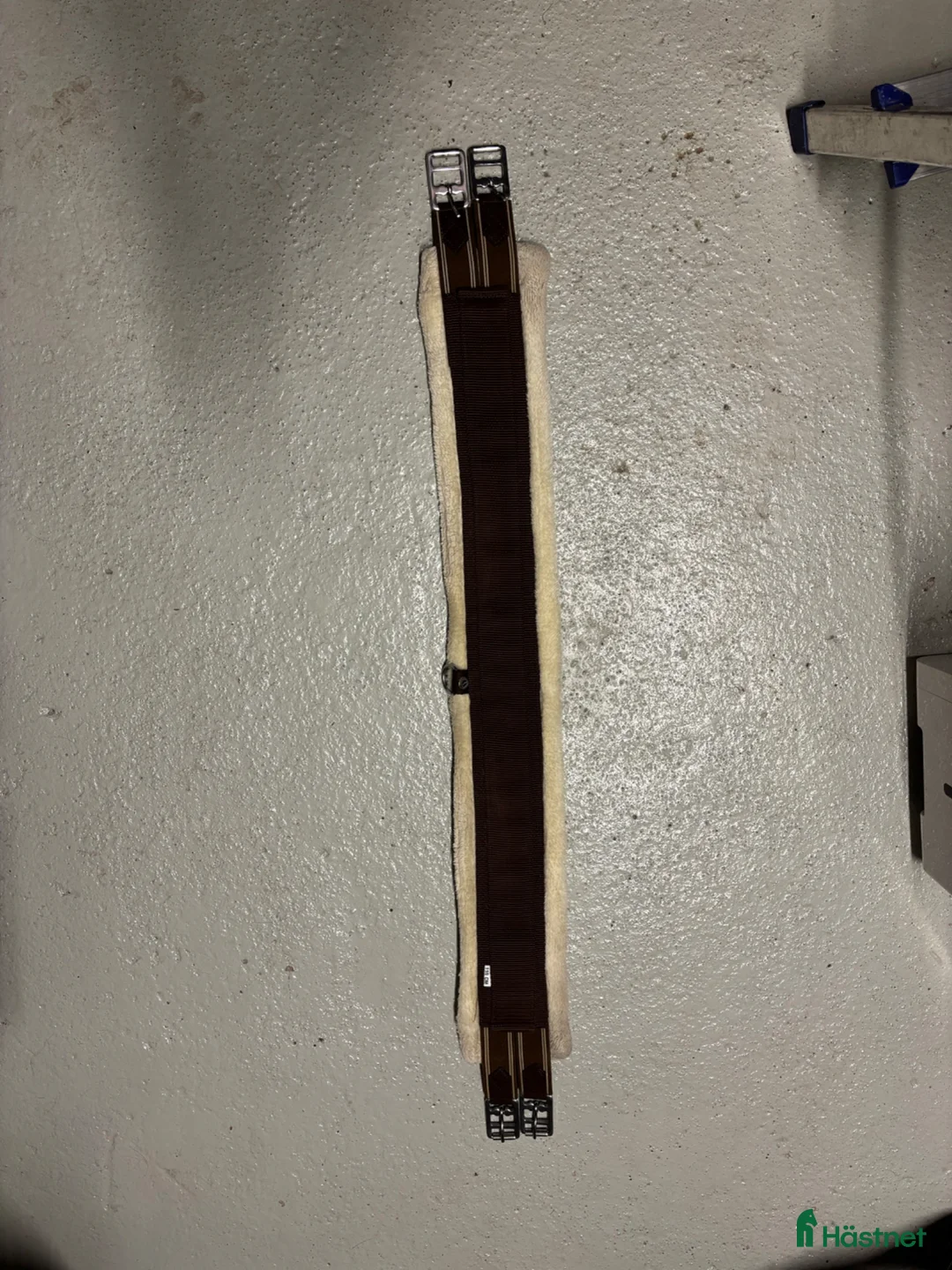 Sadeltillbehör hästutrustning till salu: Sadelgjord fluffig - Annons 1