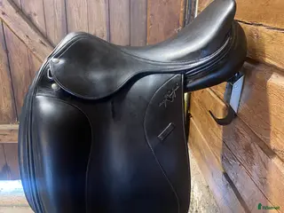 Sadlar hästutrustning Equipe Emporio 17” dressyrsadel - Annons 5