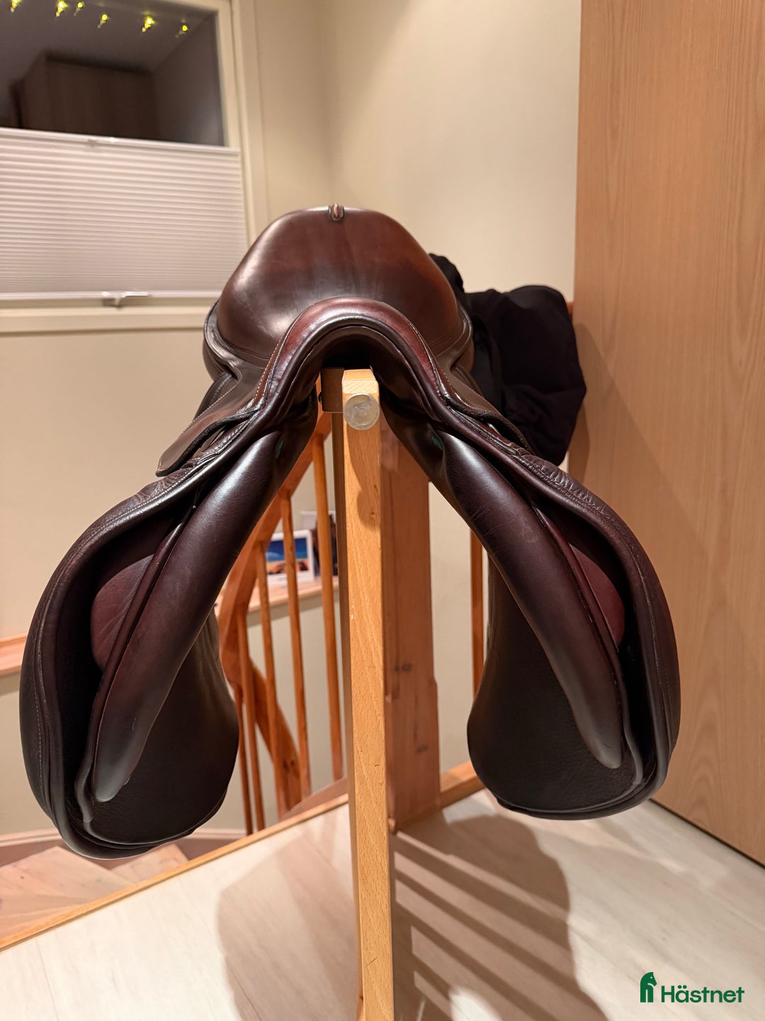 Sadlar hästutrustning till salu: Equipe E-Carbon Special One sal i Yven - Annons 3