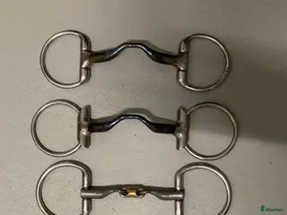 Bett hästutrustning 9,5 Bomber happy tongue & fager Matilda i Vingåker - Annons 4